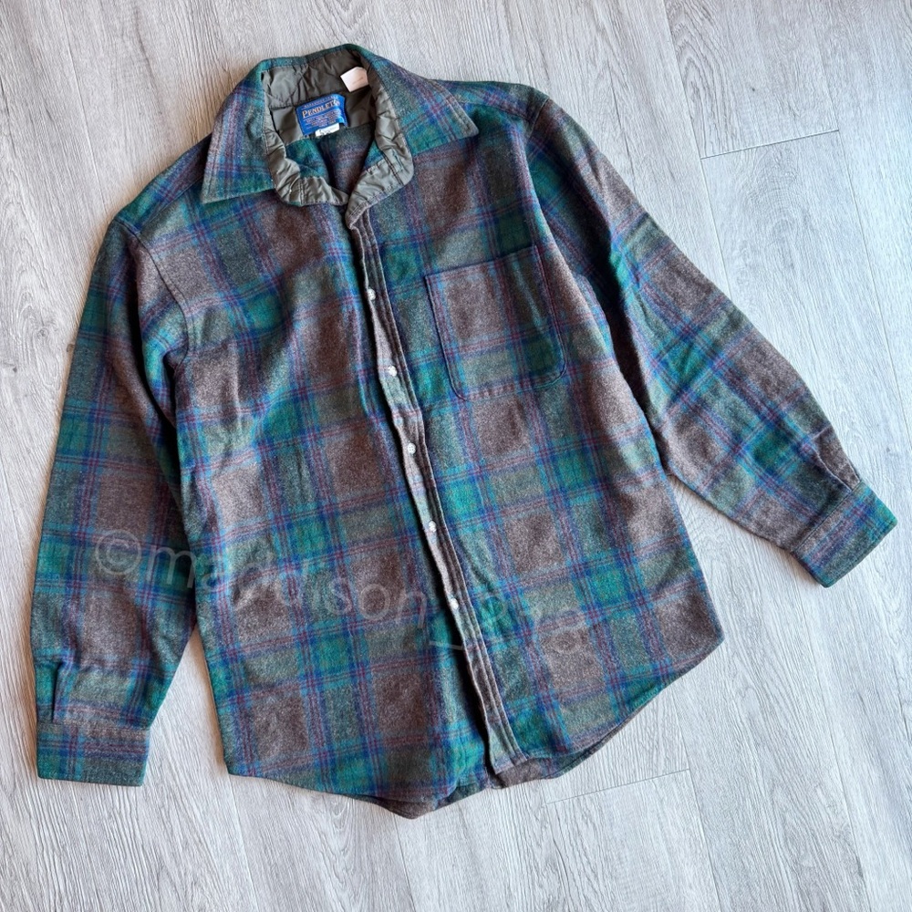 Pendleton Vintage Wool Button Up Size Medium - image 2